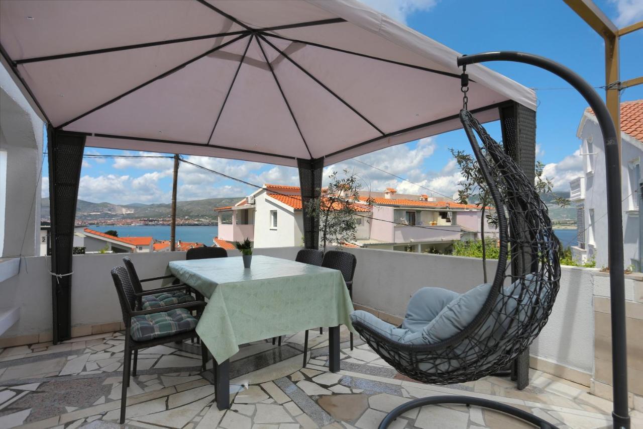 Apartments With A Parking Space Mastrinka, Ciovo - 4324 Trogir Exterior foto